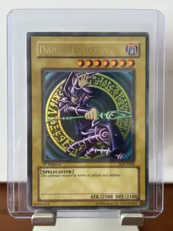 🔹Dark Magician 1st Edition SDY-E005 Ultra Rare Holo Card🔹Yu-Gi-Oh! 1996 - Image 1