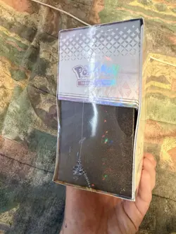 Pokemon TCG Prismatic Evolutions Elite Trainer Box ETB Small Tear - Image 3
