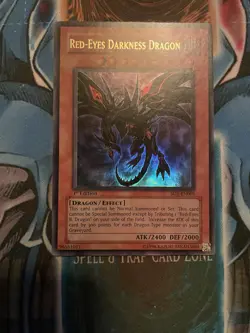 Yugioh! Red-Eyes Darkness Dragon SD1-EN001 Ultra Rare 1st Edition VLP/NM - Image 1