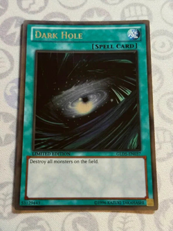 Dark Hole - GLD5-EN037 - Gold Rare - Limited Edition (NM) - Yugioh - Image 1