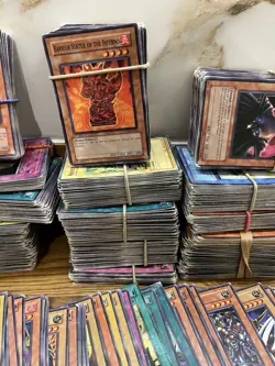 Yugioh 1996 Original 1st Edition Collection Blue Eyes Magician 1500+ Cards VTG - Image 5