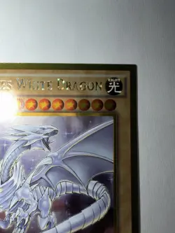 Yu-Gi-Oh! Blue-Eyes White Dragon 1st Edition Gold Rare MVP1-ENG55 - Image 4