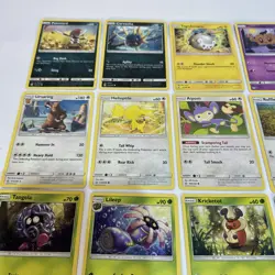 31 Cosmic Eclipse SM Pokemon Cards Bundle Rare Common Uncommon No Duplicates - Image 2