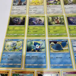 31 Cosmic Eclipse SM Pokemon Cards Bundle Rare Common Uncommon No Duplicates - Image 4
