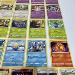 31 Cosmic Eclipse SM Pokemon Cards Bundle Rare Common Uncommon No Duplicates - Image 5