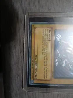 Yu-Gi-Oh! Blue-Eyes White Dragon SDK-001 First Edition 1996 LP Ultra Rare Card - Image 3