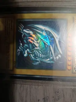 Yu-Gi-Oh! Blue-Eyes White Dragon SDK-001 First Edition 1996 LP Ultra Rare Card - Image 5