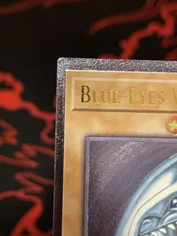 Blue-Eyes White Dragon - OP28-EN001 - Ultimate Rare - NM/VLP - Image 3