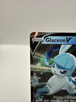 Glaceon V 040/203 Evolving Skies NM Full Art Ultra Rare Pokemon Card - Image 2
