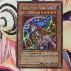Yu-Gi-Oh! Dark Magician Girl MFC-000 MD crease on foil right side - Image 2