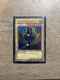 Dark Magician RP01-EN003 Retro Pack (2020 Date Reprint) Unlimited - Image 1