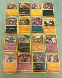 CROAGUNK & TOXICROAK BUNDLE OF POKEMON CARDS - Image 1