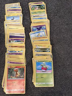 Pokemon - 250 Card Random Lot - No Doubles (2020, 2021, 2022) - Image 5