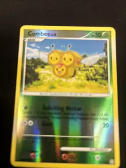 Combee 79/130 Reverse Holo Diamond & Pearl Pokemon TCG - Image 1