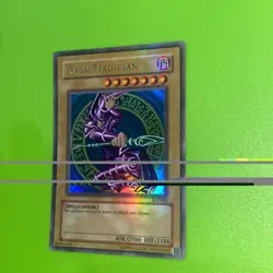 Yugioh Dark Magician Sdy Full Holo Bleed Lp - Image 3