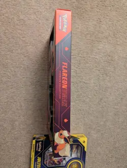 Pokemon Flareon VMAX Premium Collection Box - Image 3
