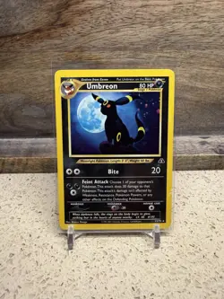 Umbreon 13/75 Holo Rare Pokemon Card Neo Discovery Rare - Image 1