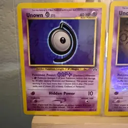 Unown [d] 47/75 + [e] 67/75 + [o] 69/75 Neo Discovery WOTC Pokemon TCG - Image 2