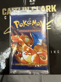 1999 Pokemon Base Set Unlimited Booster Pack Charizard art unweighed - Image 2