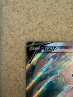 Pokemon Mew V Full Art Ultra Rare 250/264 Fusion Strike Holo English Card - Image 4