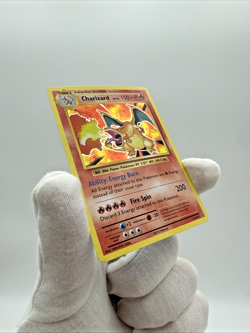 Pokemon Charizard Holo 11/108 2016 Evolutions - CLEAN - Image 3