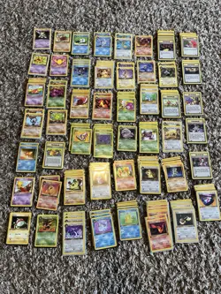 1st Edition Team Rocket lot. 165 cards in total - Image 1