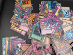 JOB LOT of OVER 700x UNSORTED 'Yu-Gi-Oh! ' Trading Game Cards - Image 5