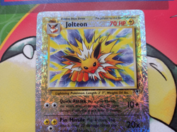 Jolteon 14/110 Reverse Holo Legendary Collection Pokemon Card - Image 3