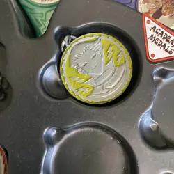 Yu-gi-oh GX Collectors Tin 2004 With Battle Triangles & Medals (Incomplete) - Image 3