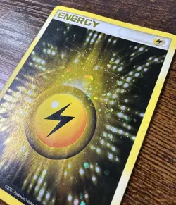 Pokemon Lightning Energy Emerald 104/106 Holo Rare 2005 English - Image 2