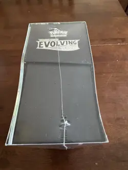 Evolving Skies Elite Trainer Box(Flareon/Jolteon/Umbreon/Leafeon) SMALL TEAR - Image 5