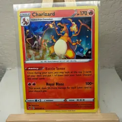 Charizard 25/185 Vivid Voltage Cracked Ice Holo Pokemon TCG - Image 1