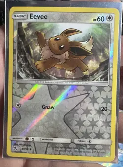 2019 Pokemon Eevee Reverse Holo 49/68 Hidden Fates Near Mint NM - Image 1
