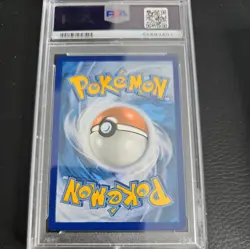 PSA 8 CHARIZARD HOLO CRACKED ICE 025/185 - POKEMON SW&SH VIVID VOLTAGE - Image 2