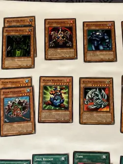 Yugioh Starter Deck Pegasus SDP Lot 90 Cards Holos x7 LP-Damaged - Image 4