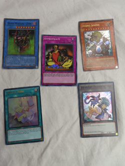 PREOWNED *Yu-Gi-Oh!* Trading Cards with 2 Collectible Tins - Image 3
