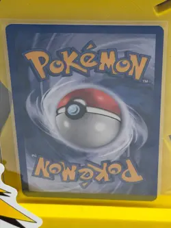 Holo Pokemon Card - Zapdos - Base Set 16/102 - Image 4