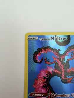 Galarian Moltres - SWSH284 - NM - SWSH: Sword & Shield Promo Cards Holo - Image 3