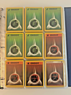 Mainly Vintage Pokemon Cards - 715 Total Cards - Great Condition! - Image 3