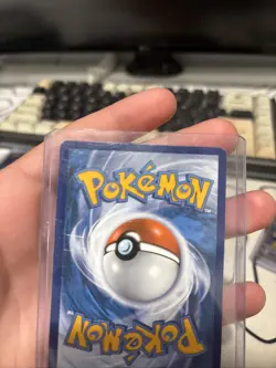 Mew 025/025 - Gold - Celebrations: 25th Anniversary - Pokemon TCG - Image 5