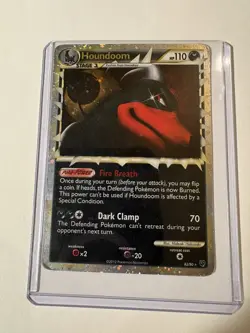 Pokemon TCG Houndoom Prime Undaunted Holo Card 82/90 MP - Image 1