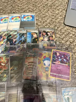 Pokemon TCG 31 Card Lot of Trainers, Full Arts, V's, Etc Various Sets Eng NM - Image 4