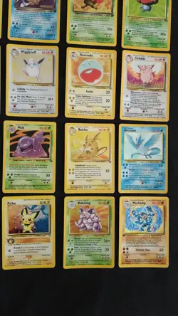 Pokemon Vintage Lot Of 25 Cards All Holographics WOTC - Image 4