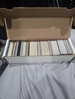 Bulk Lot Of 25 Random Holo/Reverse pokemon Cards . - Image 1