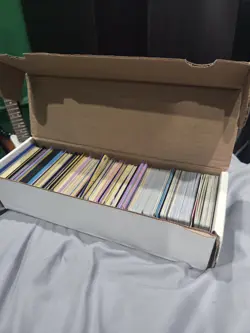 Bulk Lot Of 25 Random Holo/Reverse pokemon Cards . - Image 3