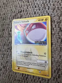 2005 Pokemon EX Delta Species 71/113 Holon's Voltorb Reverse Holo LP Rare Card - Image 2