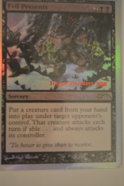 evil presents mtg 2008 holiday foil promo mint in sleeve & top loader - Image 2