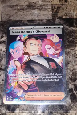 Pokemon TCG Team Rocket's Giovanni Trainer Full Art SV10 238/182 SIR - Image 1