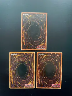 Yugioh Trap Hole SDP-041 Common Unlimited Edition Damaged X3 - Image 2