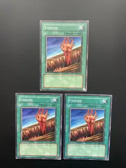 Yugioh Fissure SDY-026 Unlimited Edition Common MP/HP X3 - Image 1